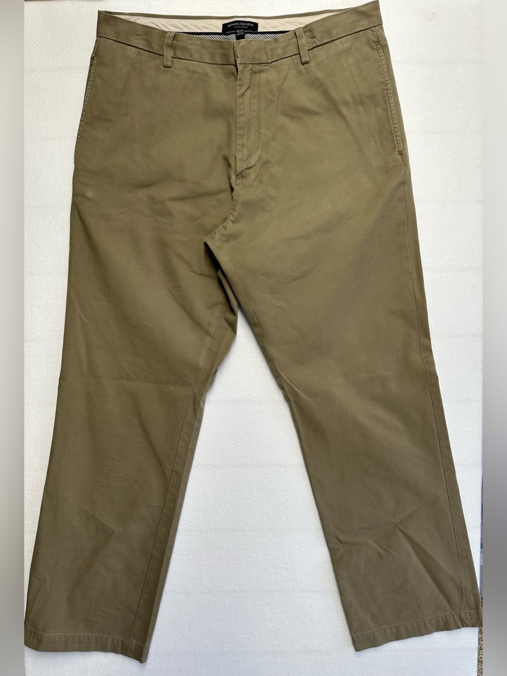 Banana Republic Gavin Chino Pants Men’s 35x32 • Classic Khaki • 100% Cotton